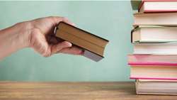 پیگیری دیرکرد کتب در دست امانت